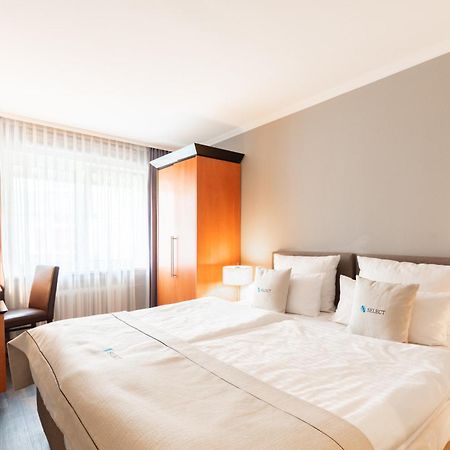 Select Hotel ฟรีดริชส์ฮาเฟน ภายนอก รูปภาพ