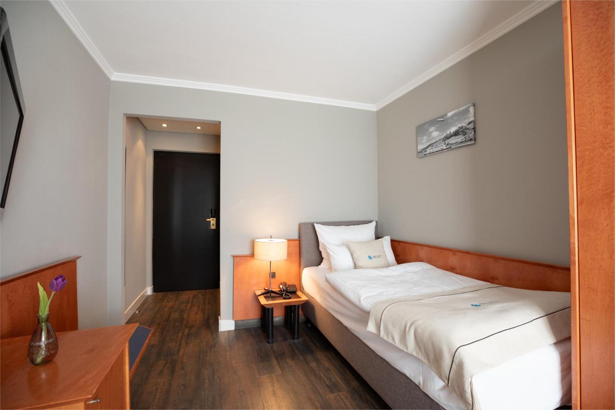 Select Hotel ฟรีดริชส์ฮาเฟน ภายนอก รูปภาพ