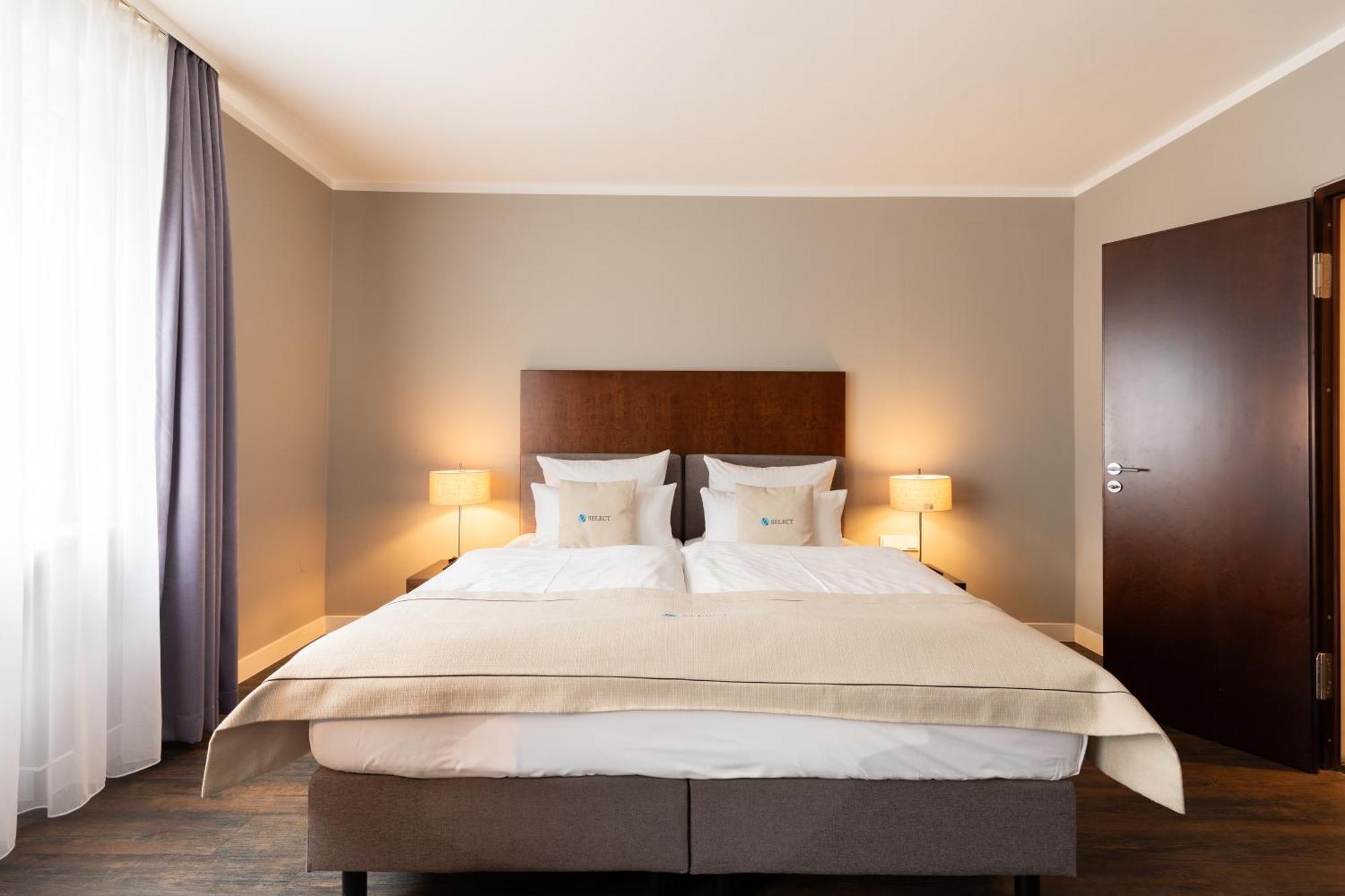 Select Hotel ฟรีดริชส์ฮาเฟน ภายนอก รูปภาพ