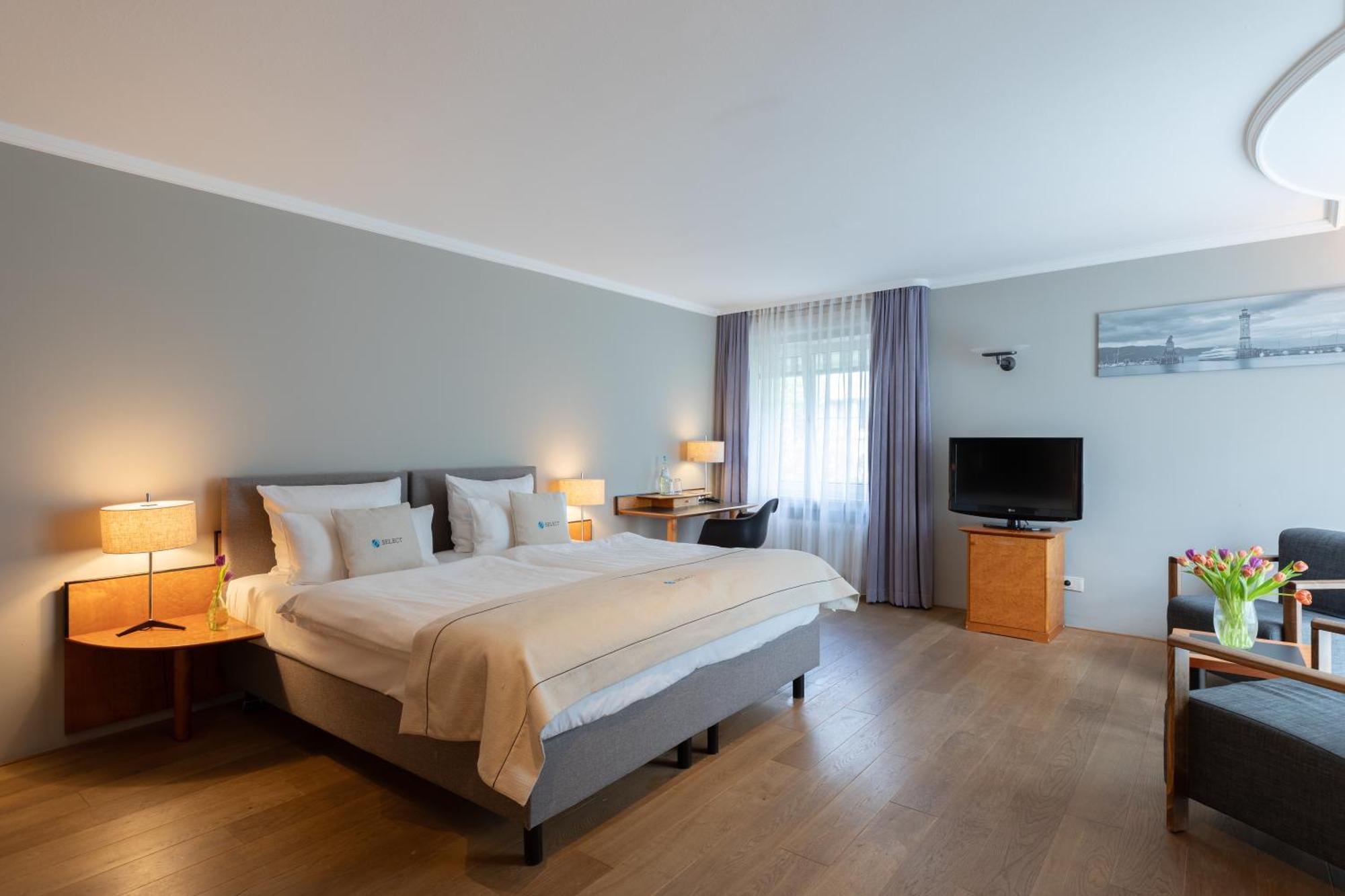 Select Hotel ฟรีดริชส์ฮาเฟน ภายนอก รูปภาพ