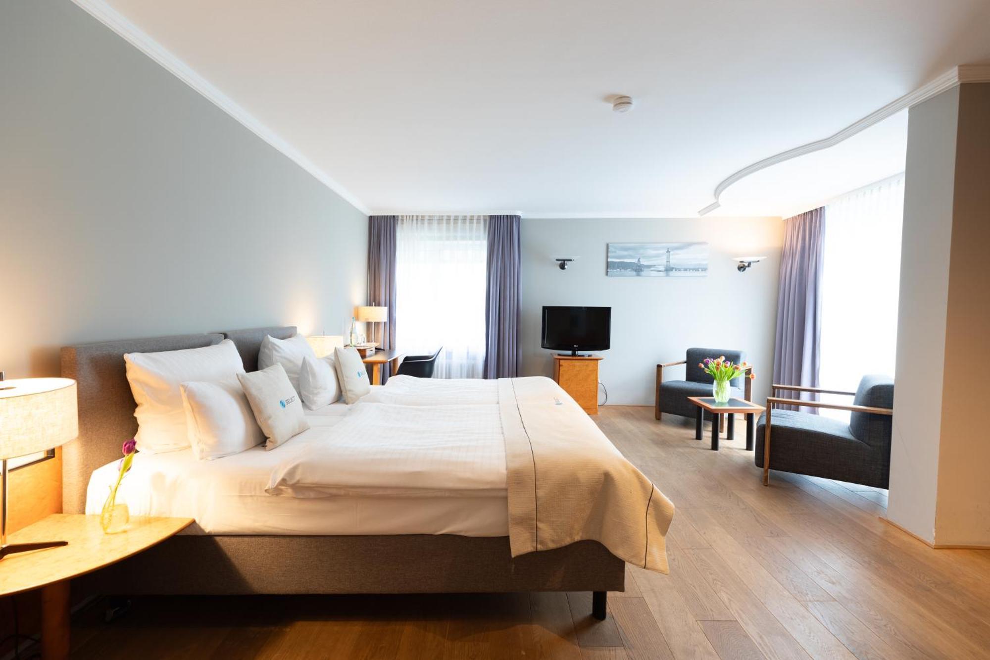 Select Hotel ฟรีดริชส์ฮาเฟน ภายนอก รูปภาพ