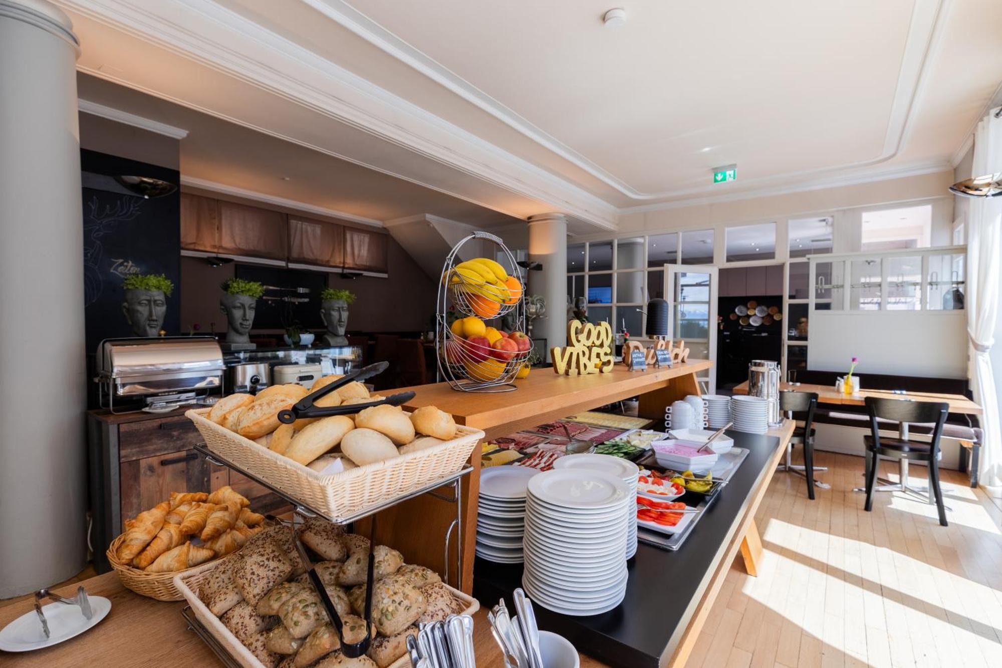 Select Hotel ฟรีดริชส์ฮาเฟน ภายนอก รูปภาพ
