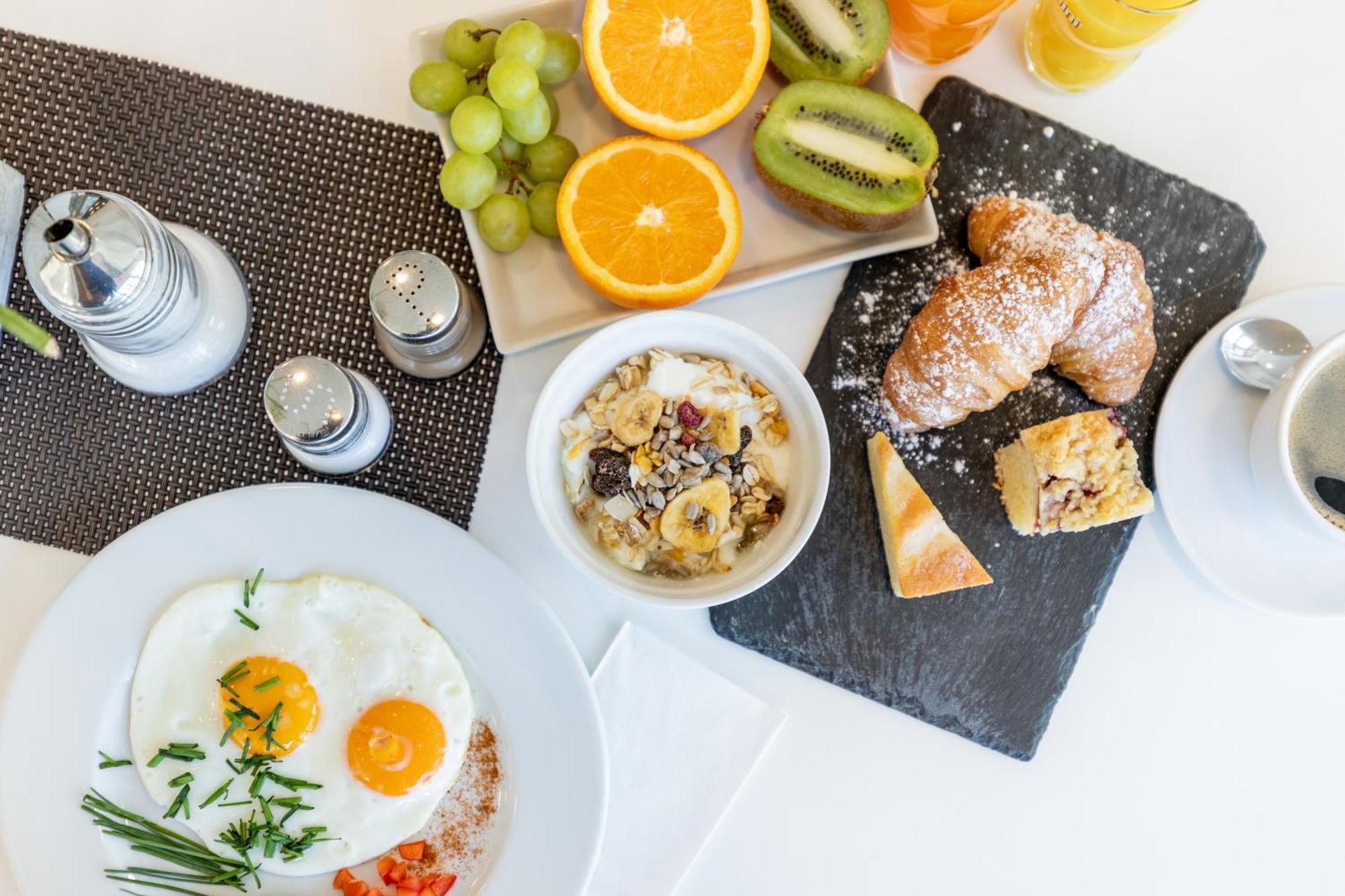 Select Hotel ฟรีดริชส์ฮาเฟน ภายนอก รูปภาพ